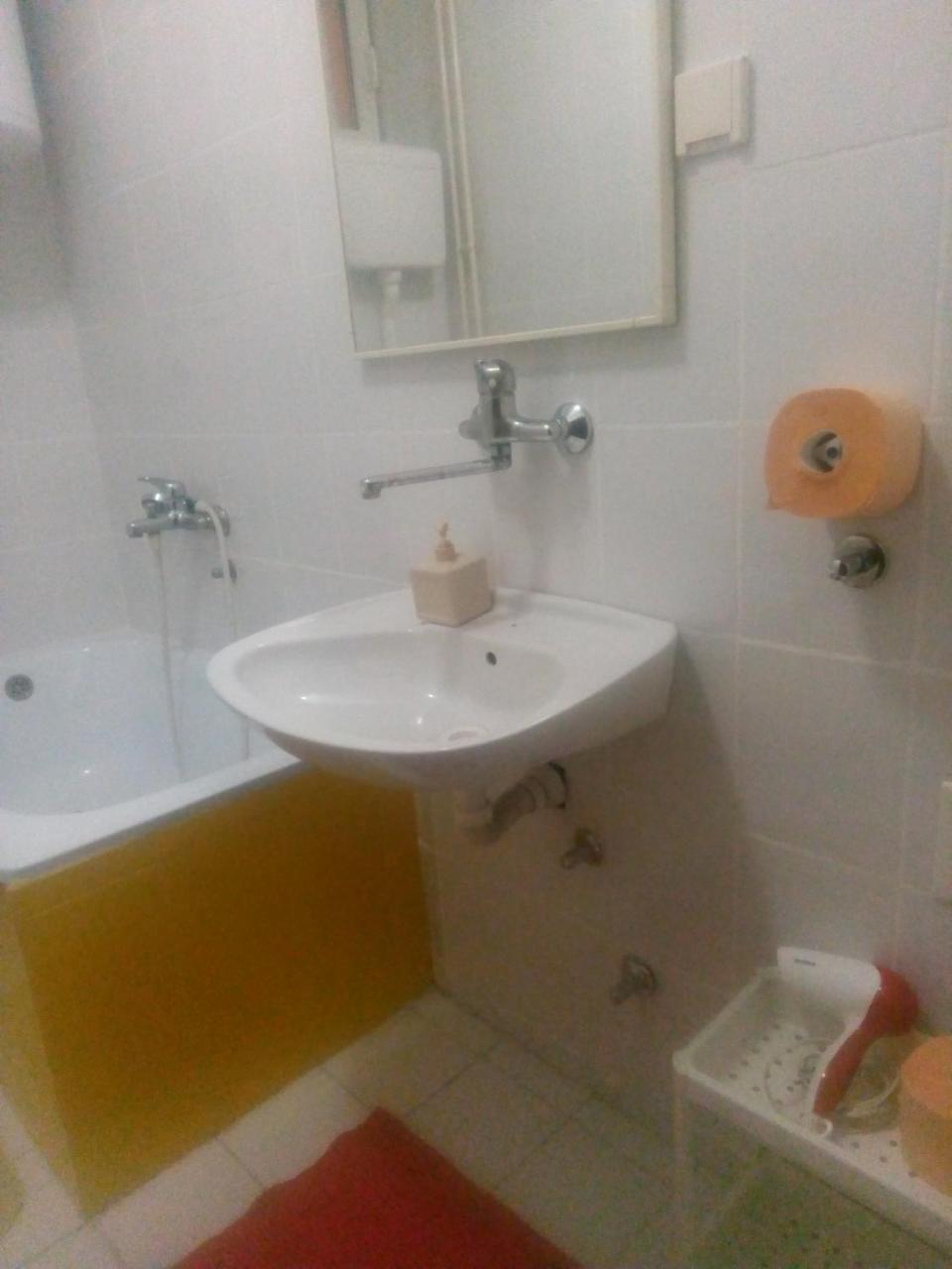 Ivana Center Novi Sad Luaran gambar