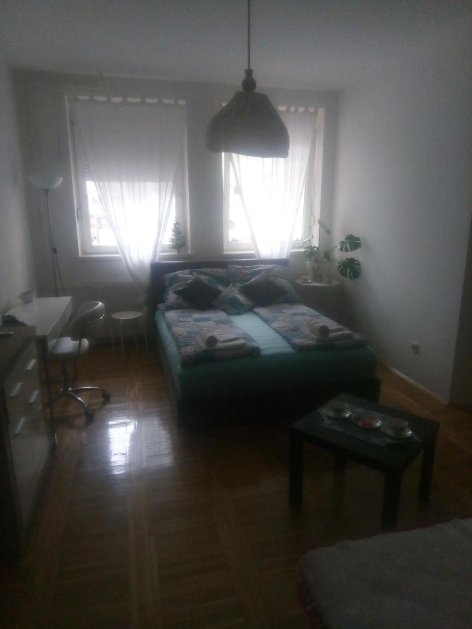 Ivana Center Novi Sad Luaran gambar