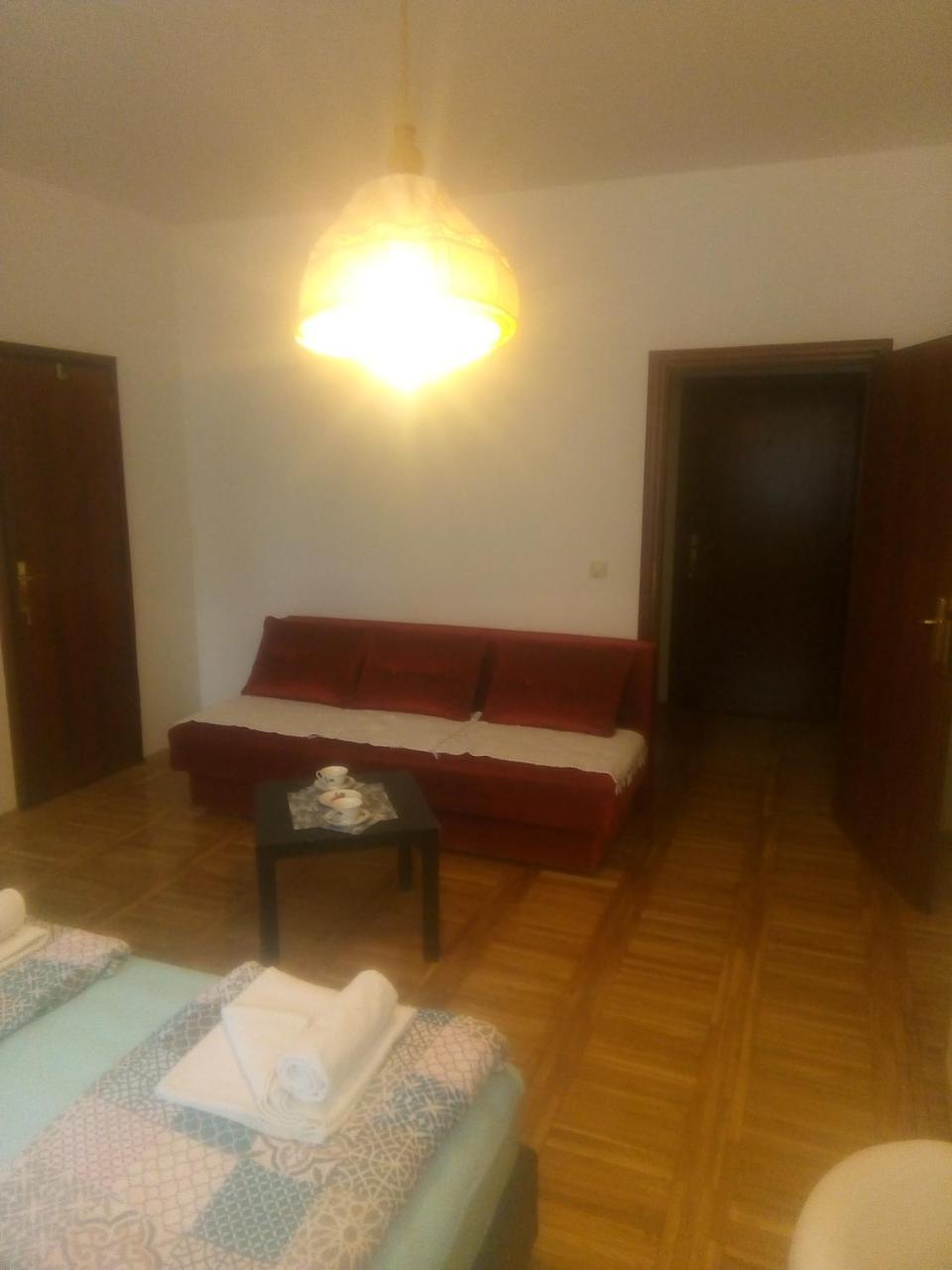 Ivana Center Novi Sad Luaran gambar