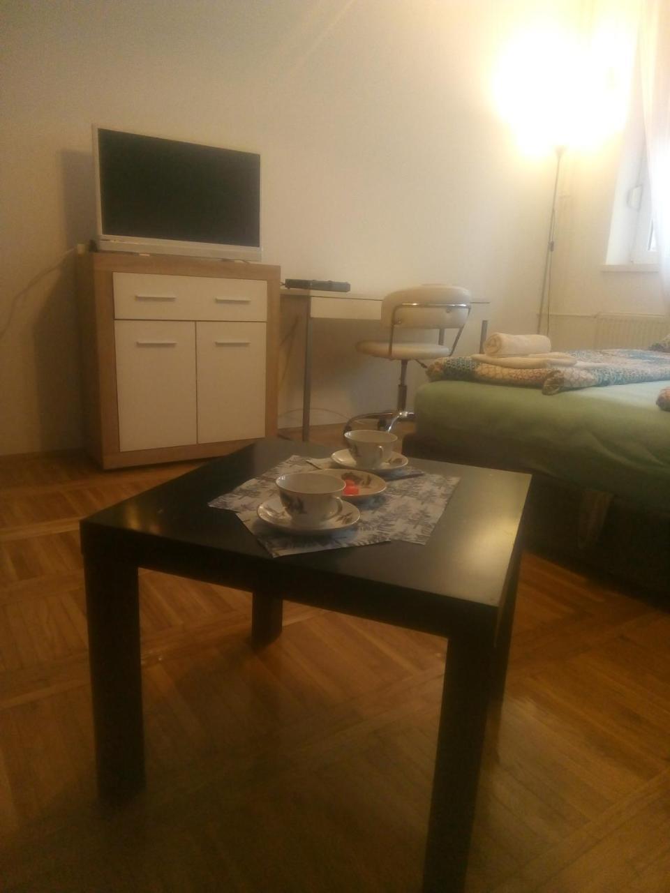 Ivana Center Novi Sad Luaran gambar