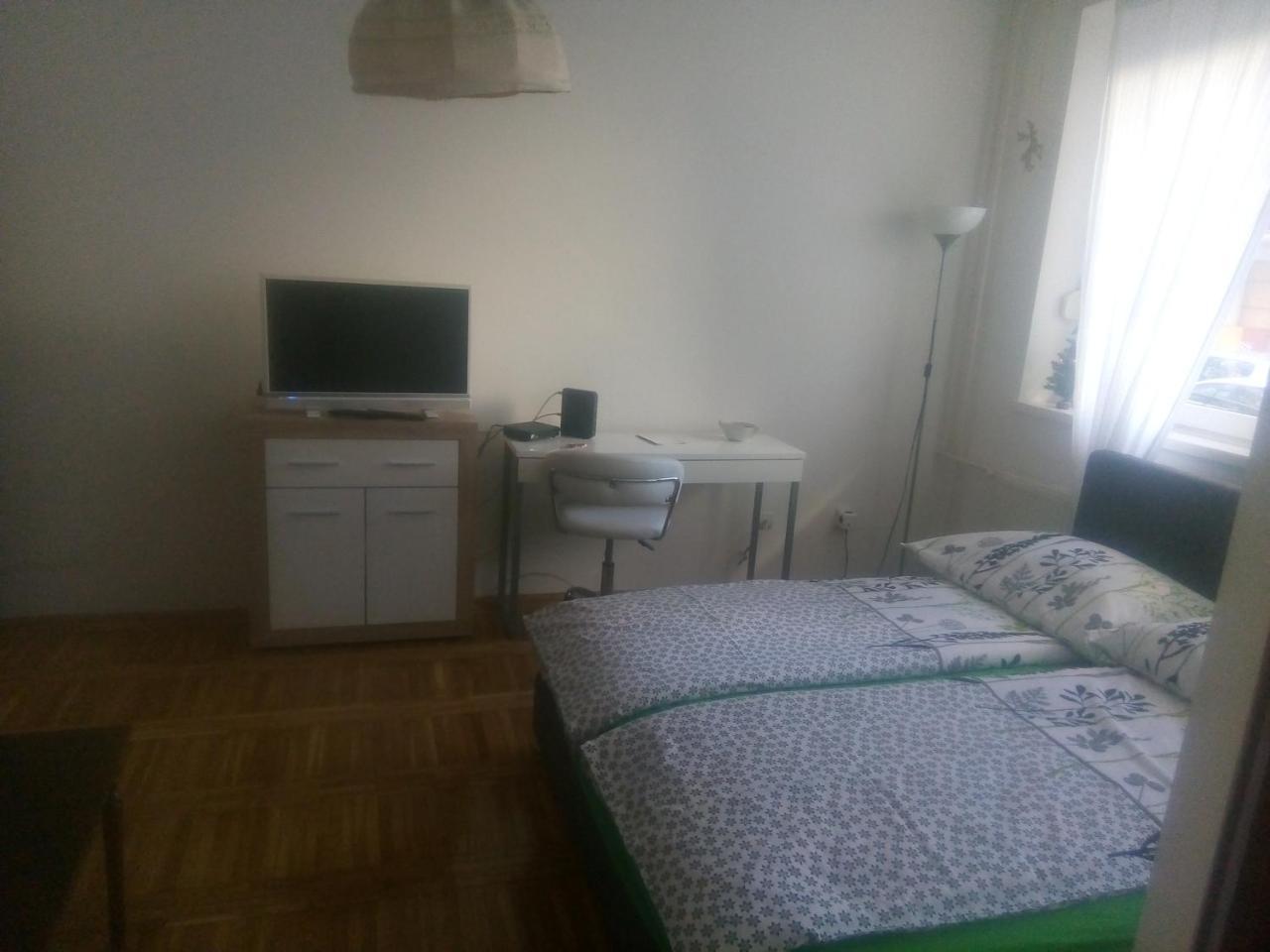 Ivana Center Novi Sad Luaran gambar